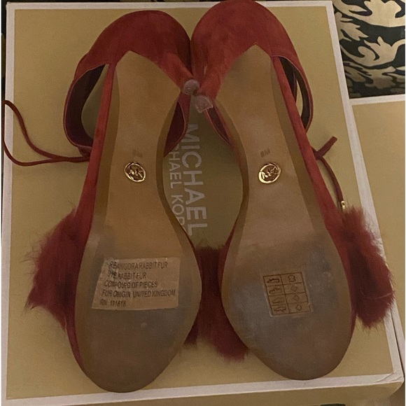 Authentic MK Remi Sandal - Picture 4 of 7